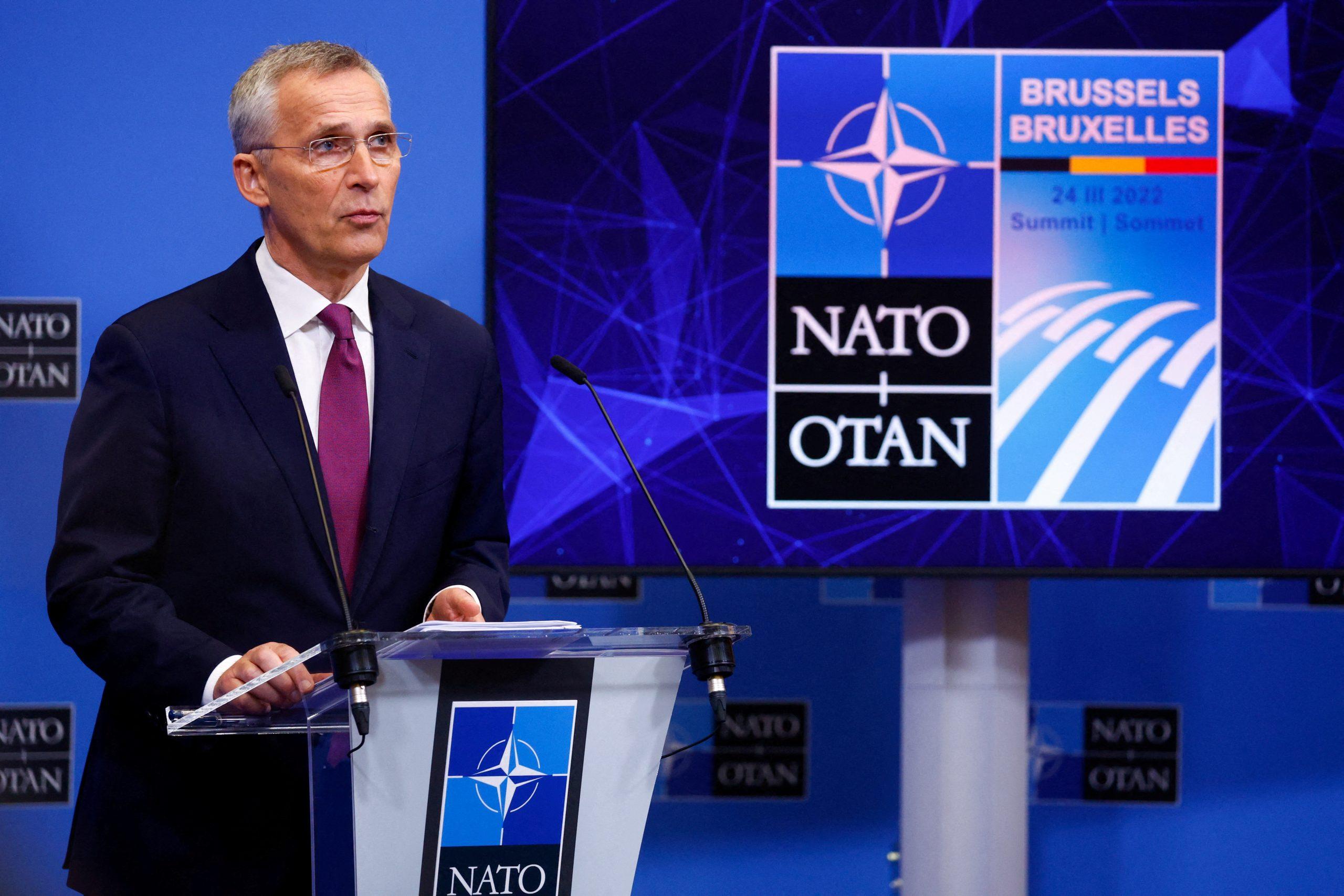 Stoltenberg (NATO): “Più armi all’Ucraina”