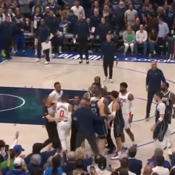 NBA, Lillard si fa male: Haliburton decisivo nel finale. Espulso Westbrook contro i Mavs | VIDEO