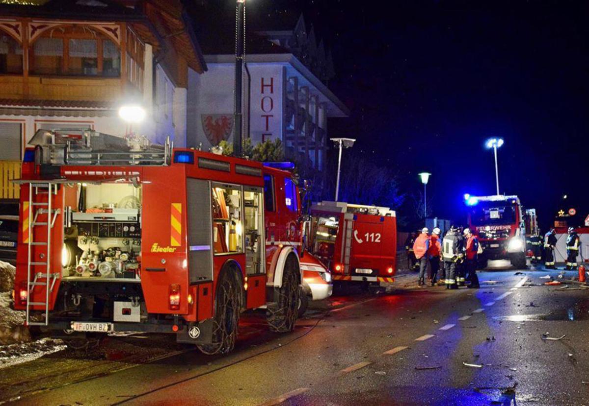 Piacenza, auto in fiamme dopo un in incidente a Rottofreno: muore c…