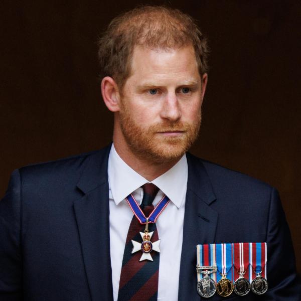 Principe Harry in lacrime per il gesto di Re Carlo: l’onorificenza militare va al principe William