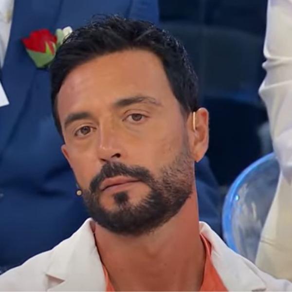 “Uomini e Donne”, riassunto della puntata di oggi 3 ottobre 2024, Armando in lacrime: “Mi fa stare male”