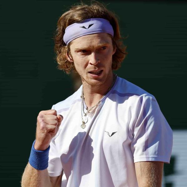 Masters 1000 Montecarlo, vince Andrey Rublev: 5-7, 6-2, 7-5 il punt…