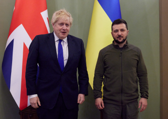 Boris Johnson a Kiev da Zelensky: è il primo leader del G7