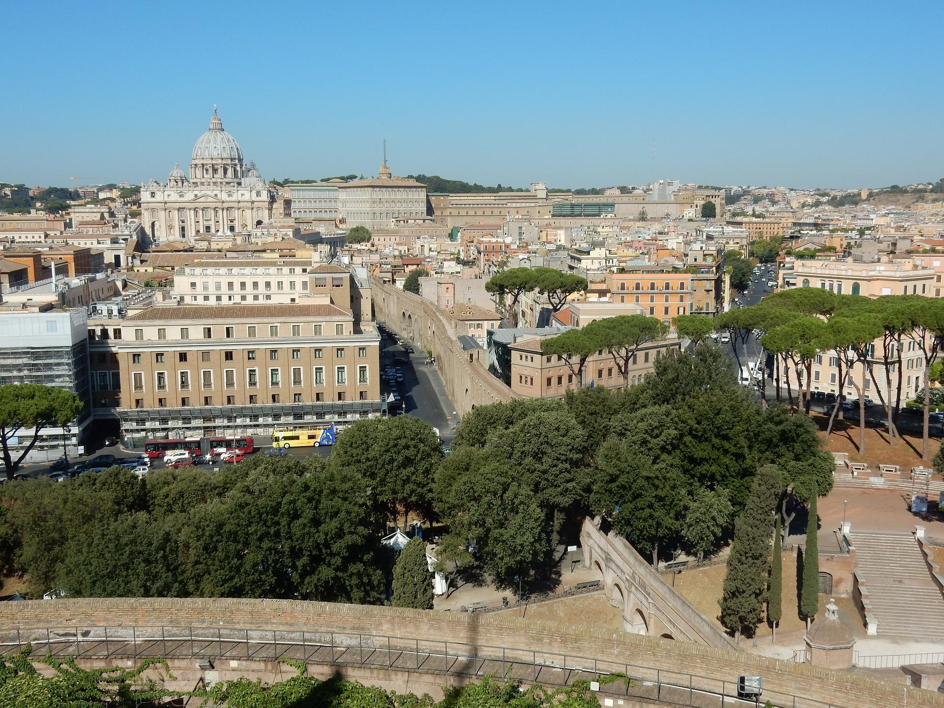 Roma, guida turistica precipita dal Gianicolo: è grave