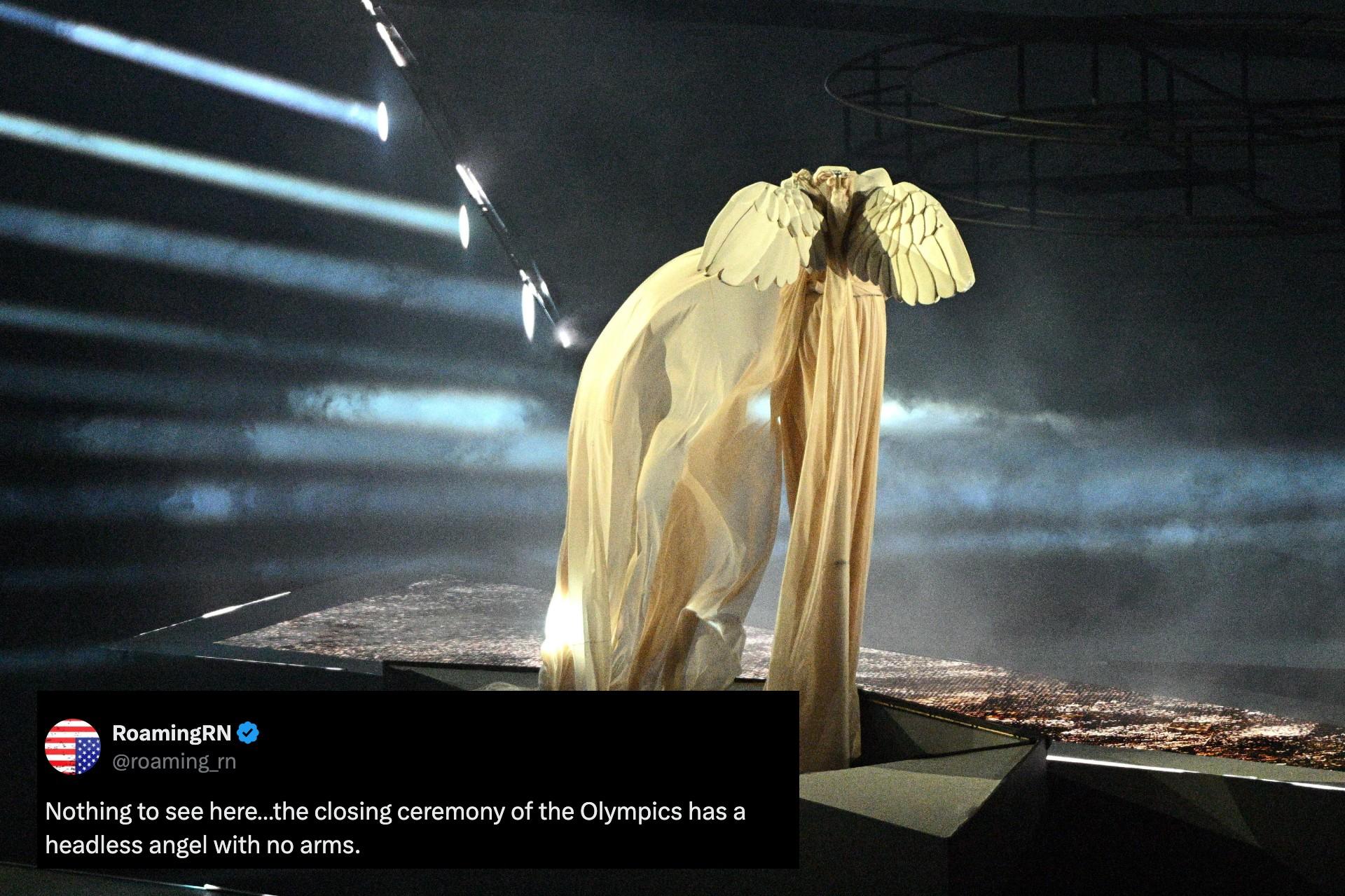 Cerimonia di chiusura delle Olimpiadi di Parigi 2024, post virale su X contro la Nike di Samotracia: “Nulla di speciale, un angelo senza testa e braccia” | VIDEO