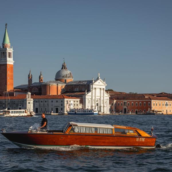 Come lavorare al Festival di Venezia 2024: scadenza candidature e opportunità di lavoro