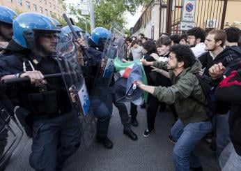 Roma, scontri alla Sapienza durante manifestazione pro Palestina: due arresti. Ministra Bernini: “Atti di violenza vergognosi” | VIDEO