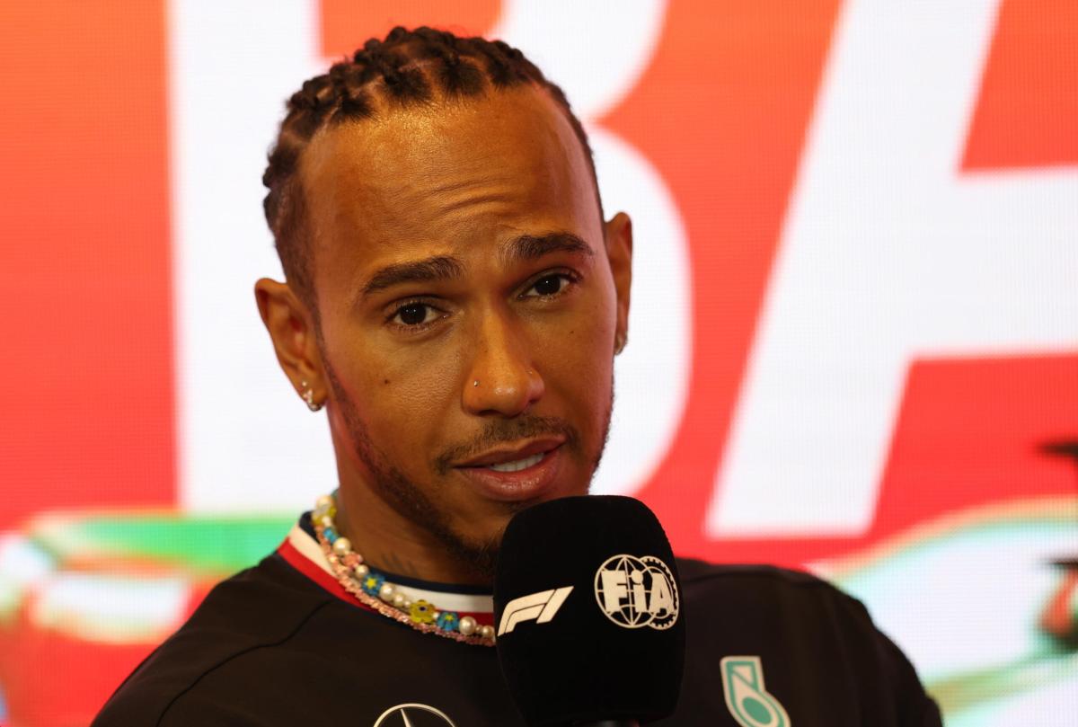 Hamilton in Ferrari? Lui smentisce: “Chi ha scritto questa cosa, si…