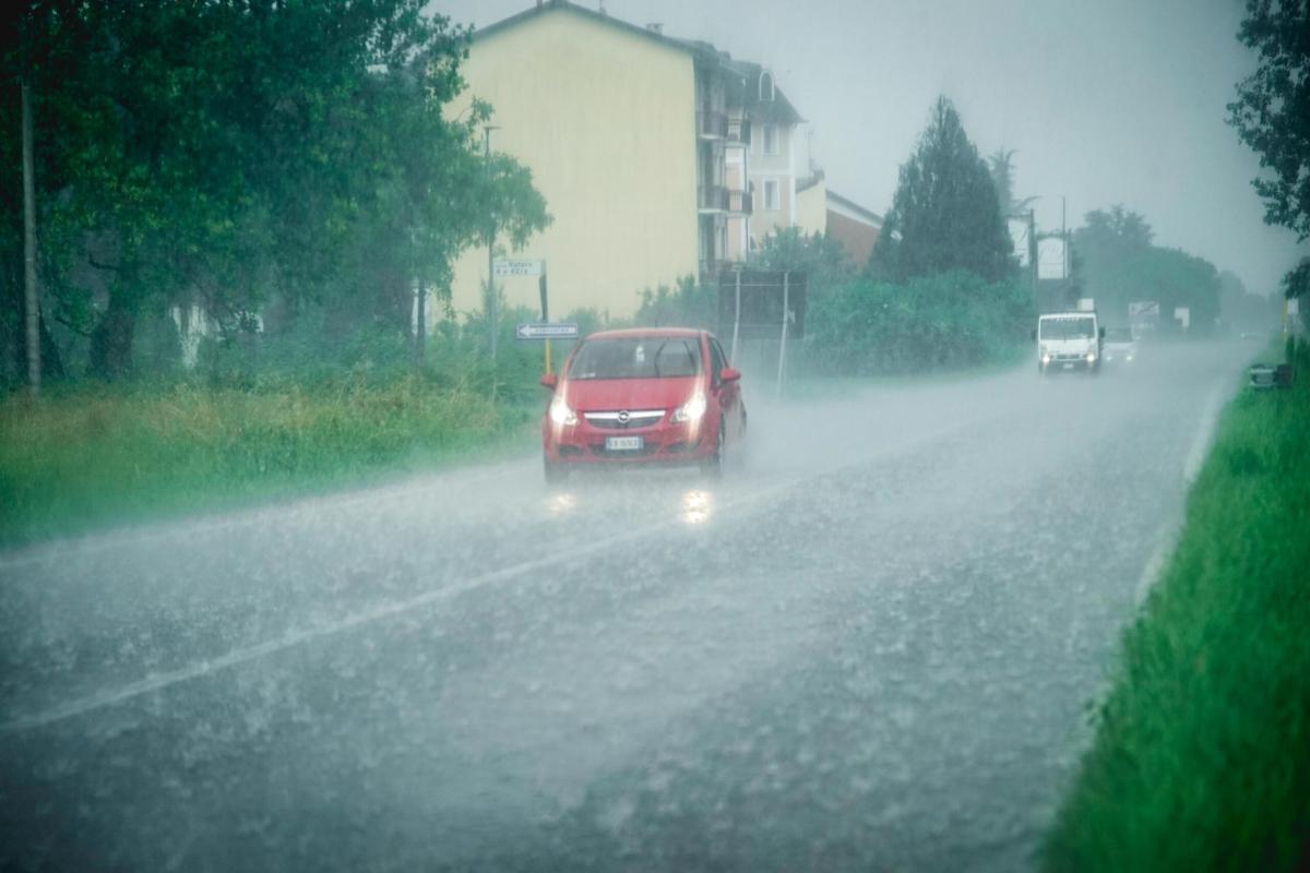 Maltempo in Piemonte, forti piogge e frane: evacuate famiglie in provincia di Torino, violento nubifragio a Macugnaga | FOTO