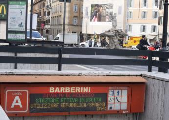 Roma, rissa in metro alla stazione Barberini: maxi lite dopo una serie di furti, polizia sul posto