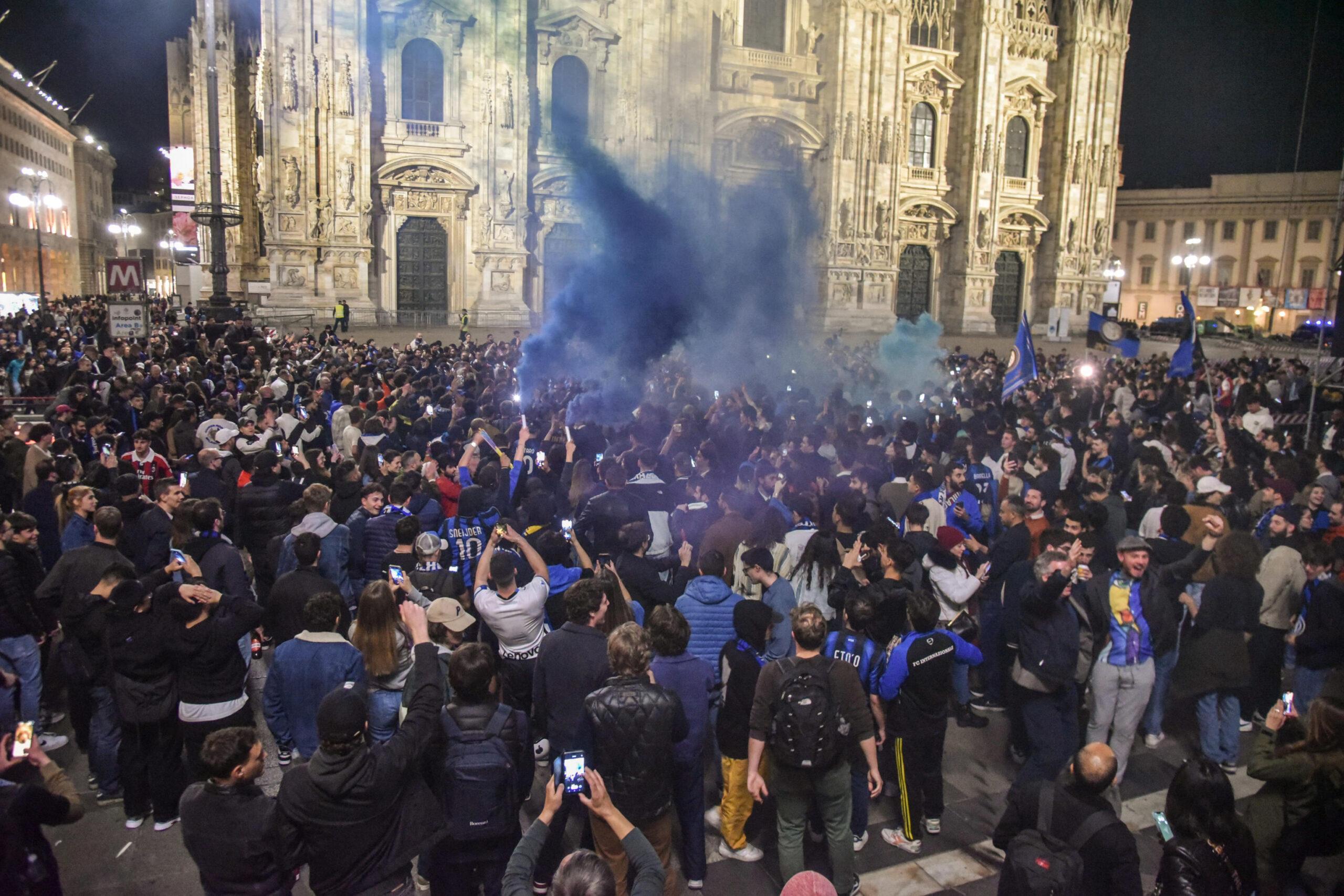 La protesta dei tifosi dell’Inter: niente tifo durante il primo tempo della finale di Coppa Italia. Le motivazioni sono legate alla Champions League