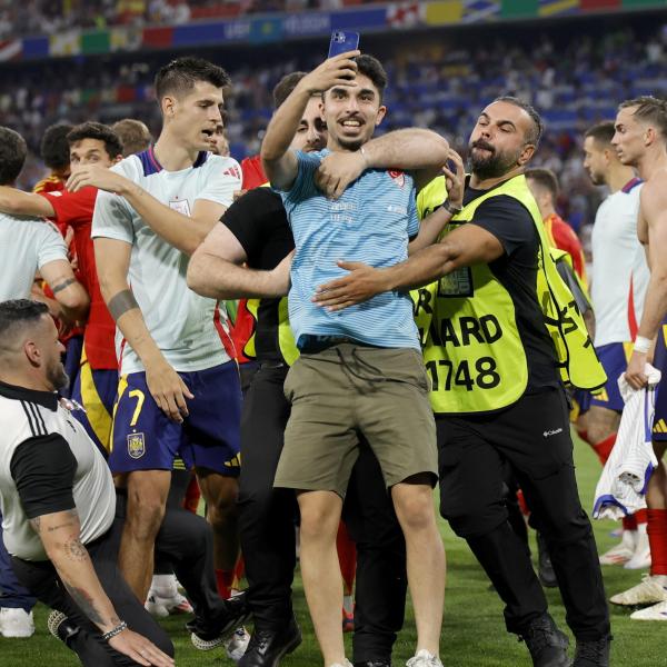 Euro 2024, come sta Morata dopo l’infortunio causato da uno steward al termine di Spagna-Francia? Gioca la finale?