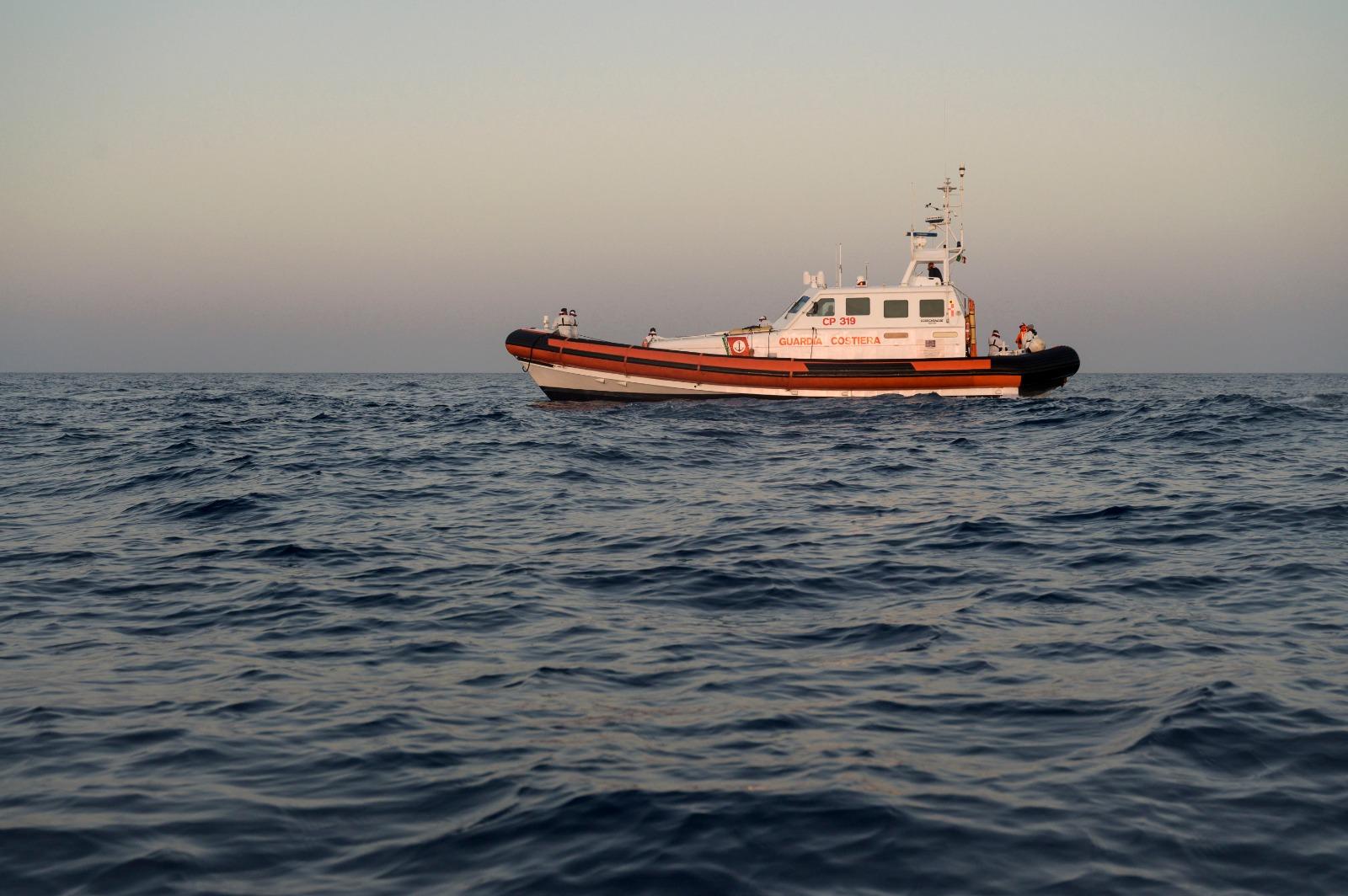 Aliscafo diretto a Ischia sbatte contro il molo, bambina di pochi mesi ricoverata in ospedale