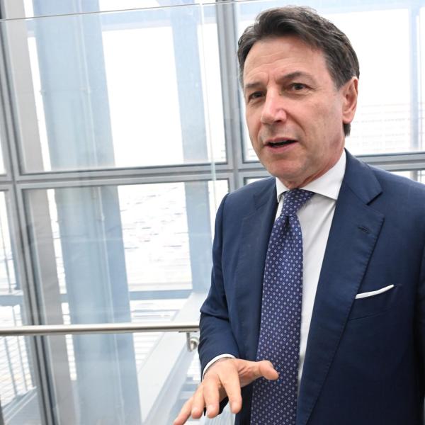 Caso Toti, Giuseppe Conte (M5S) sventola la bandiera della questione morale: “Democrazia ferita, il Governatore deve dimettersi per preservare le istituzioni” | VIDEO