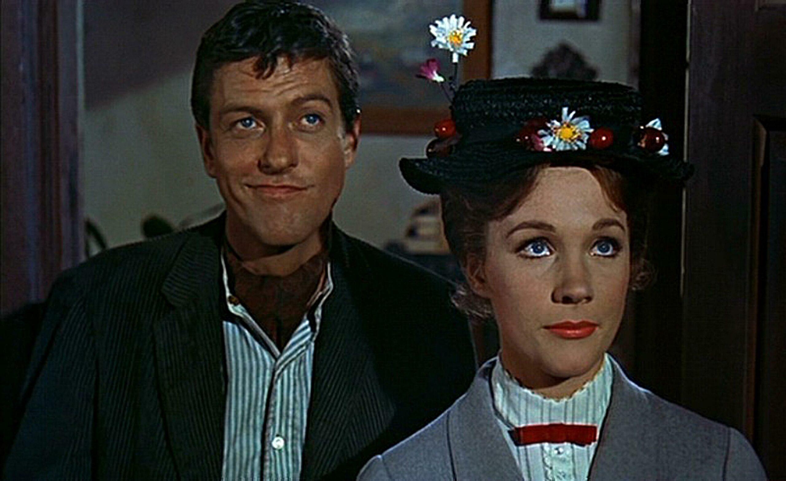 Mary Poppins subisce la censura del Regno Unito per il “razzismo” di una scena | VIDEO