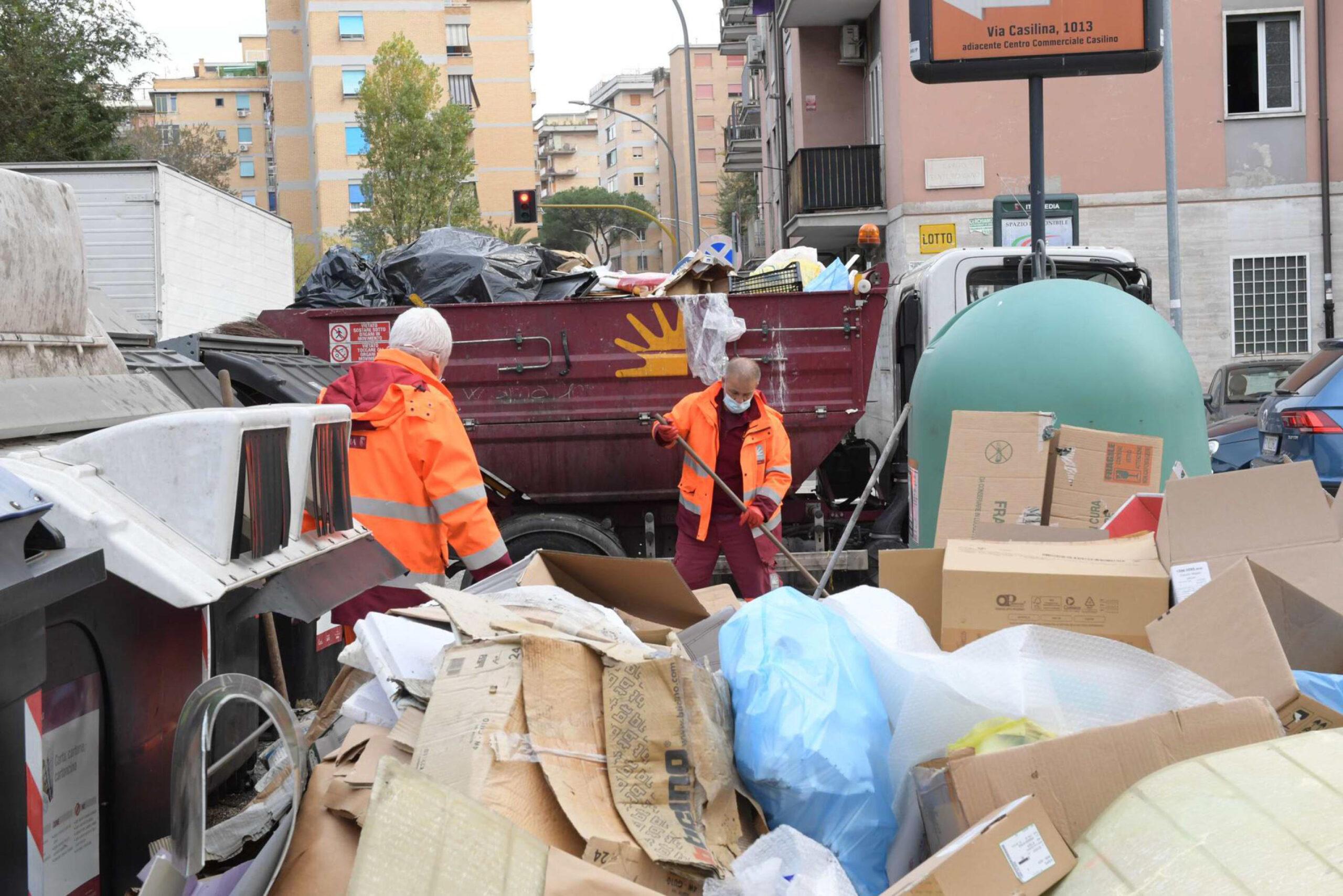 Roma, nuovo piano Ama: più di 40mila cestini entro il 2028