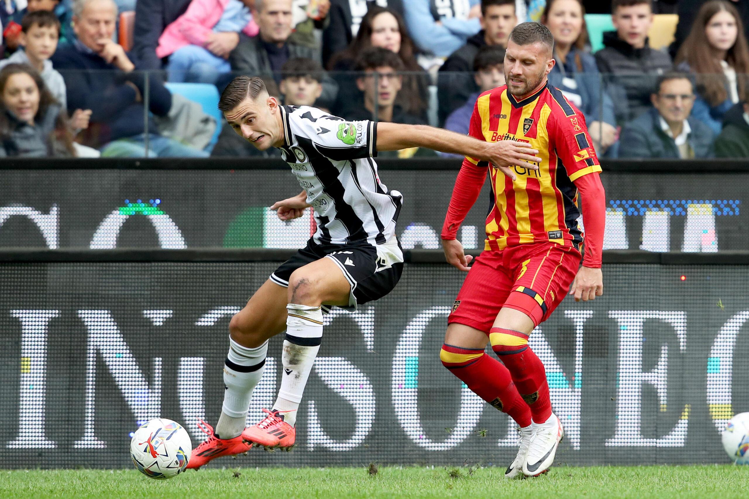 Chi è Lorenzo Lucca? Età, ruolo, caratteristiche tecniche e carriera del calciatore dell’Udinese