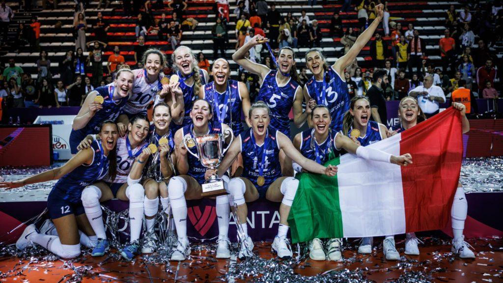 Volley, Conegliano campione del Mondo