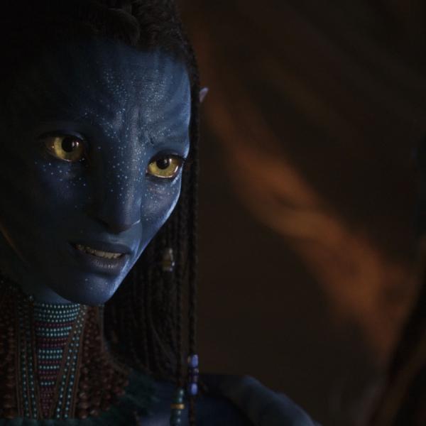 Avatar: La Via dell’Acqua, Zoe Saldana racconta come la maternità ha cambiato la sua Neytiri