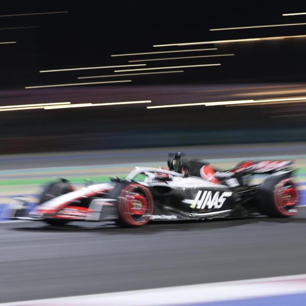 Formula 1, Haas svela la livrea per il 2024: le immagini