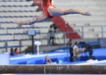 Divieto sulle foto a gambe aperte nella ginnastica, le azzurre: “Le…