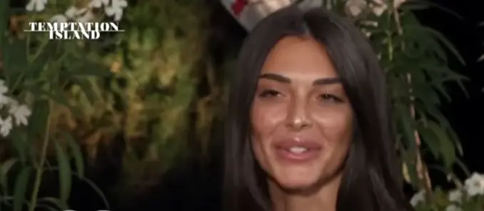 Greta e Mirko di Temptation Island stanno insieme per finta? L’indiscrezione social e tutti gli indizi