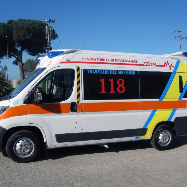 Incidente a Irsina (Matera): morto un ragazzo di 18 anni, due feriti gravi