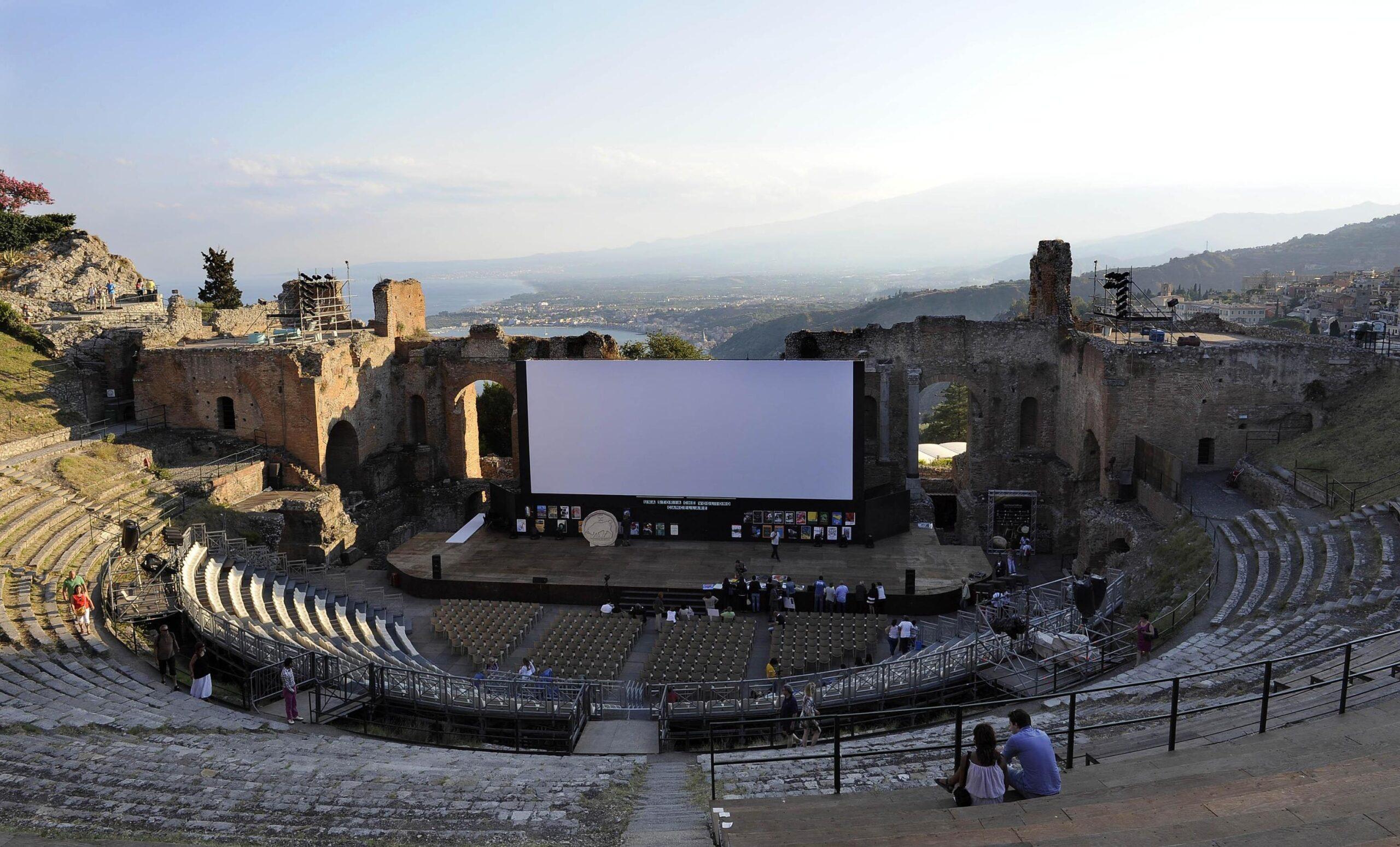 Taormina Film Fest 2023, tutti gli ospiti da Harrison Ford per Indiana Jones 5 al ritorno di Amber Heard