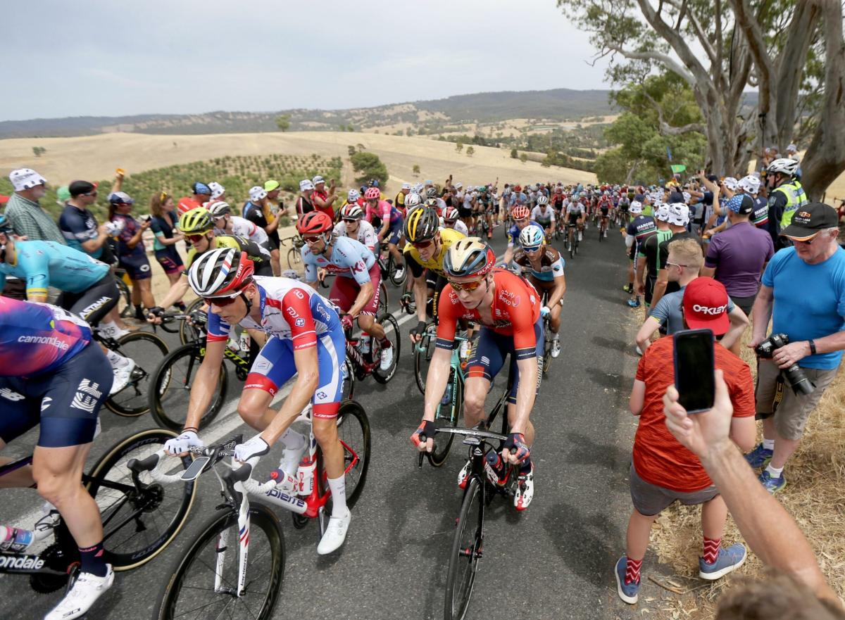 Tour Down Under 2024, a Willunga Hill vince Oscar Onley