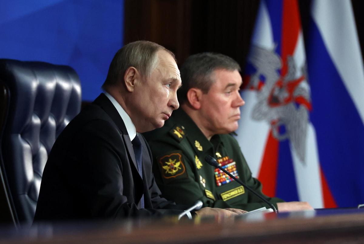 Ucraina, il generale Gerasimov licenziato da Putin: perché e chi lo…