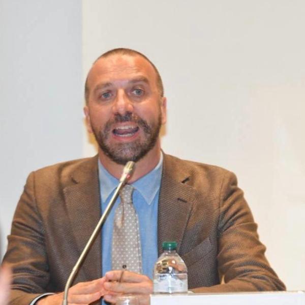 Caso Toti, il direttore di The Good Lobby Italia Anghelè: “La politica è diventata un affare di pochi e i cittadini si allontanano”