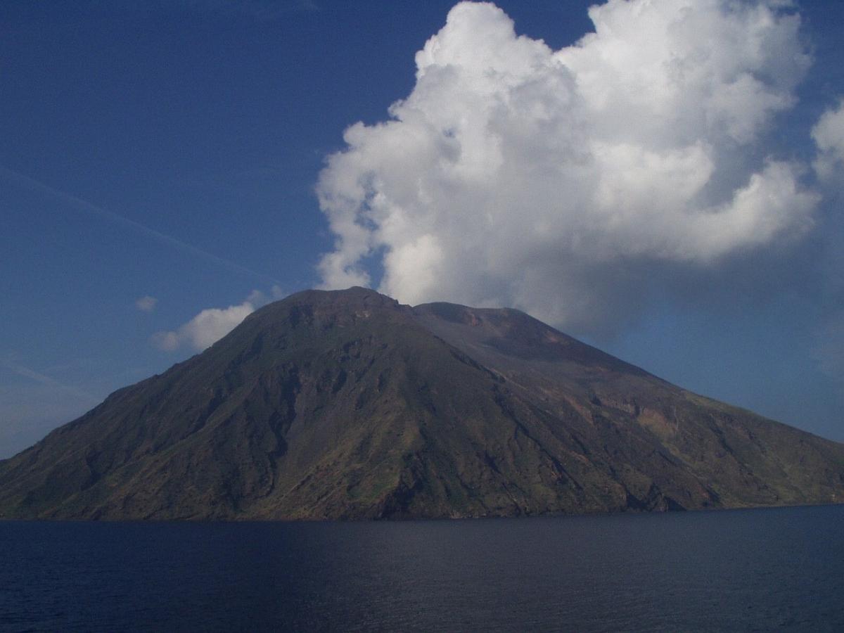 Allerta rossa vulcano Stromboli: cosa significa