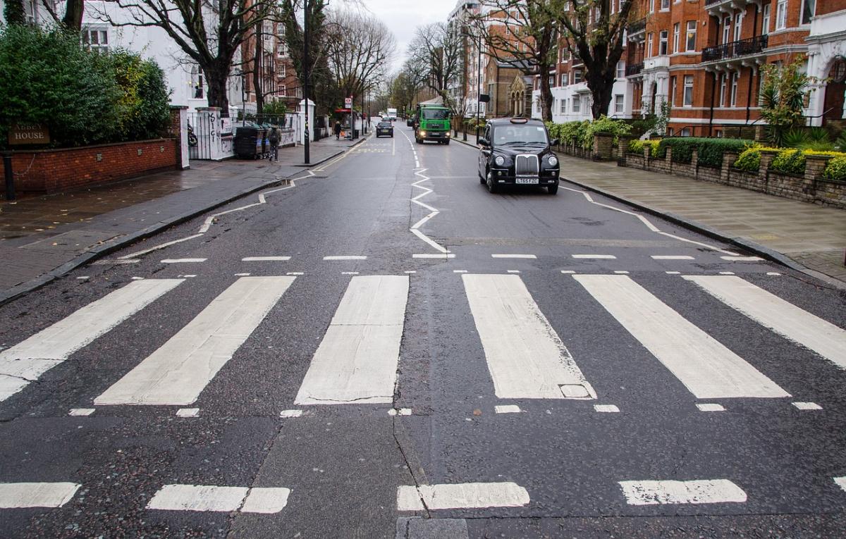 Storia di Abbey Road, l’album dei Beatles con la copertina più famo…