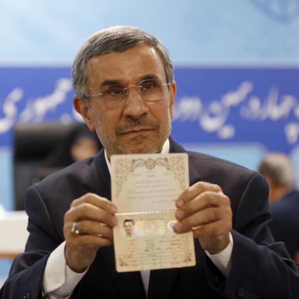 Elezioni in Iran 2024, ufficiale il ritorno dell’ultraconservatore Ahmadinejad, si registra come candidato