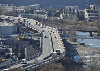 Autostrada del Brennero chiusa per nebbia: flusso deviato