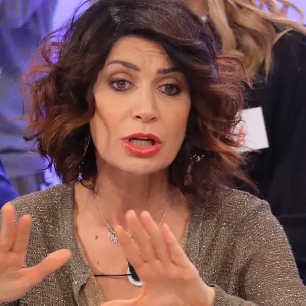 Barbara De Santi è rifatta? Le foto prima e dopo della dama di “Uomini e Donne”