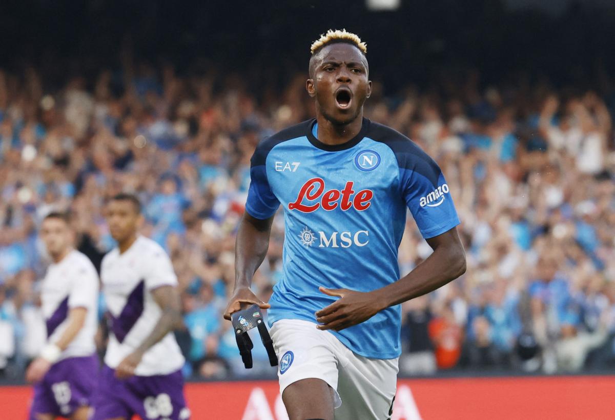 Napoli-Fiorentina 1-0, Osimhen da record: azzurri ancora in festa