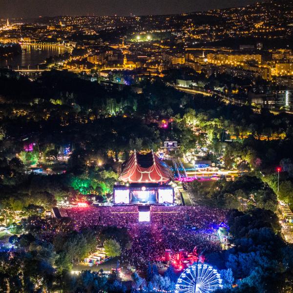 Sziget Festival 2024: nella lineup anche gli italiani Liberato e Fideles