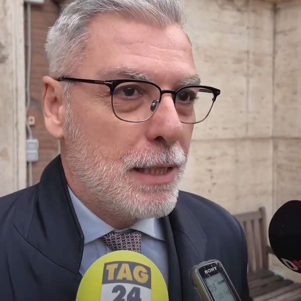 Mollicone (FDI): “La frase di Ceccherini sugli ebrei una stupidaggine, non vorrei che cercasse 15 minuti di celebrità”| VIDEO