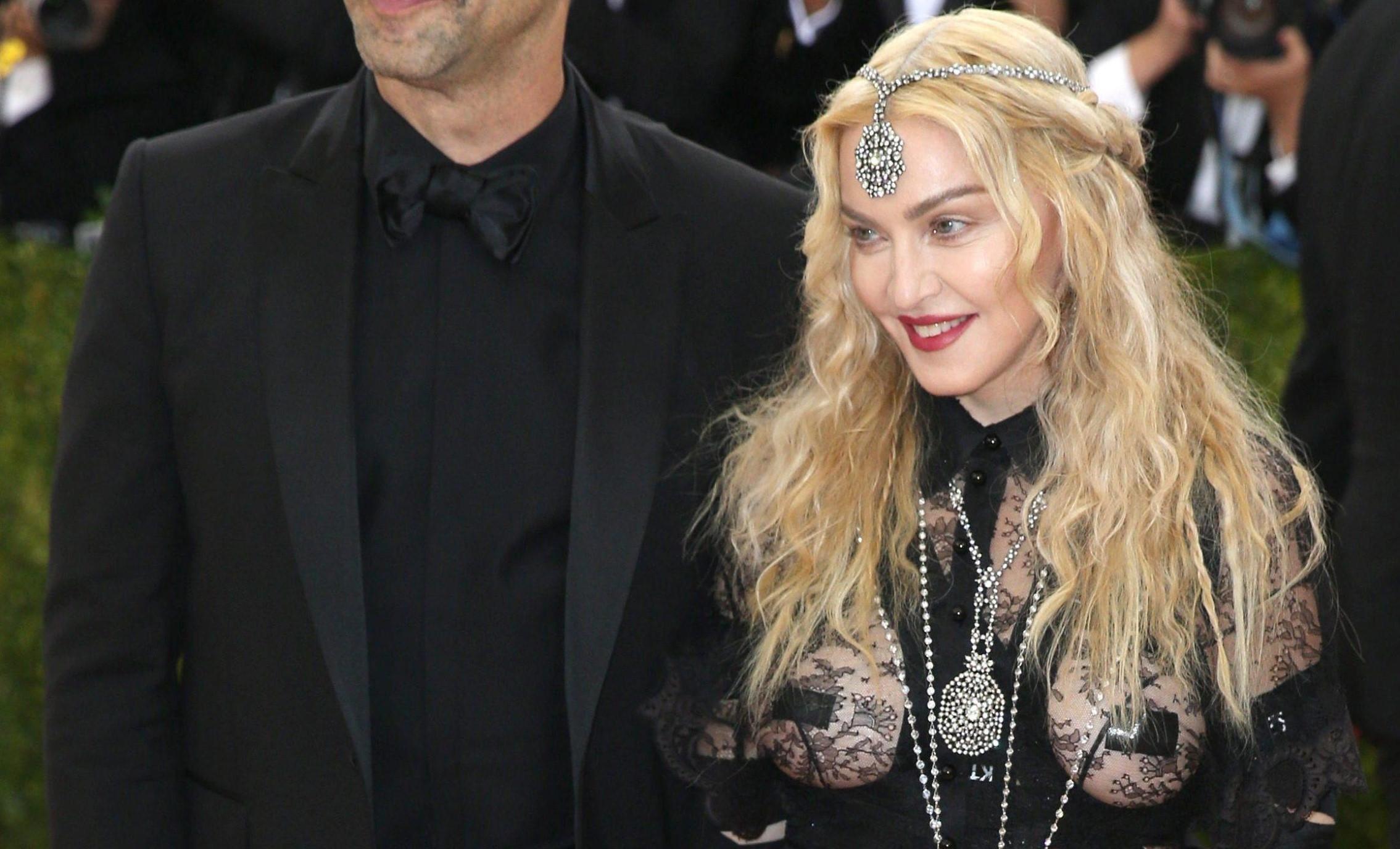 Madonna torna sui social: la prima foto della popstar dopo il ricovero in ospedale