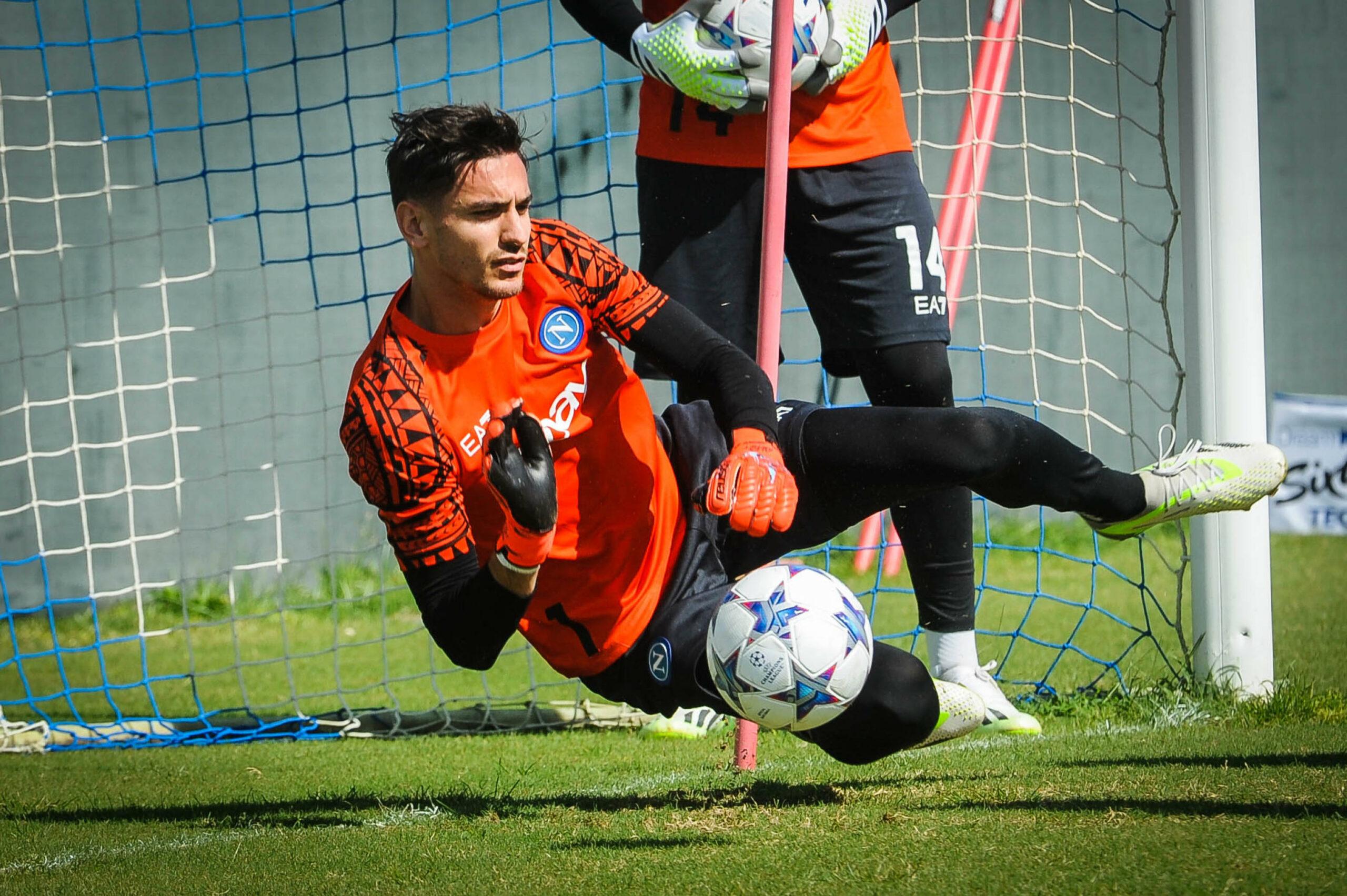 Napoli, infortunio Meret: i tempi di recupero del portiere azzurro