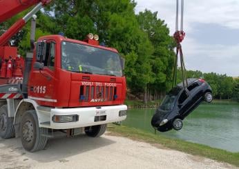 Macerata, tragedia a Montefano: auto finisce dentro un lago, morti due anziani