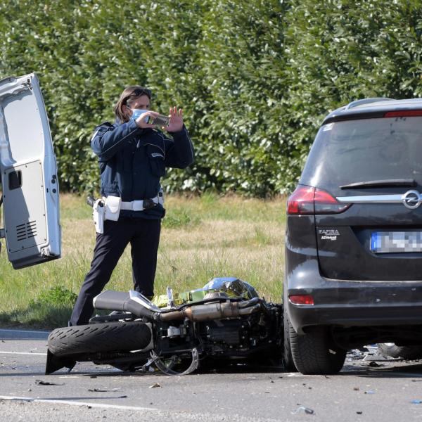 Chi è Vincenzo Mucciolo, il 19enne morto nello scontro tra la sua moto e un’auto a Capaccio Paestum