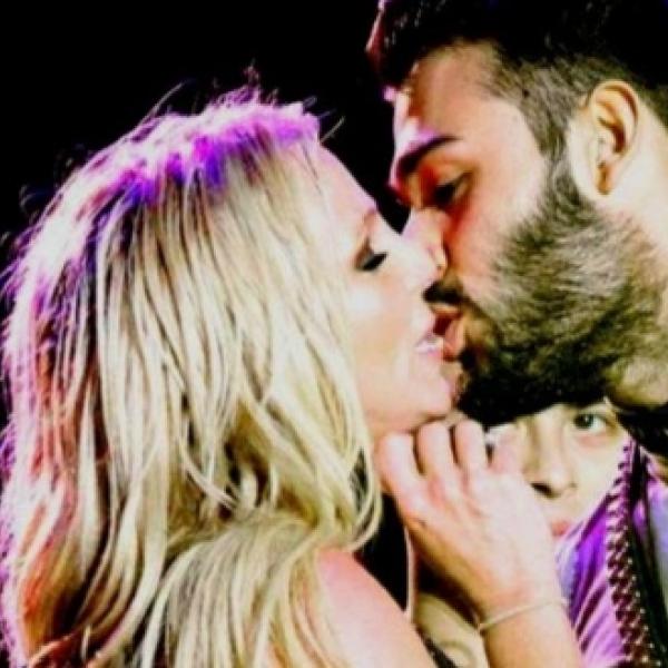 Sam Ashgari chi è: età, biografia del fidanzato di Britney Spears