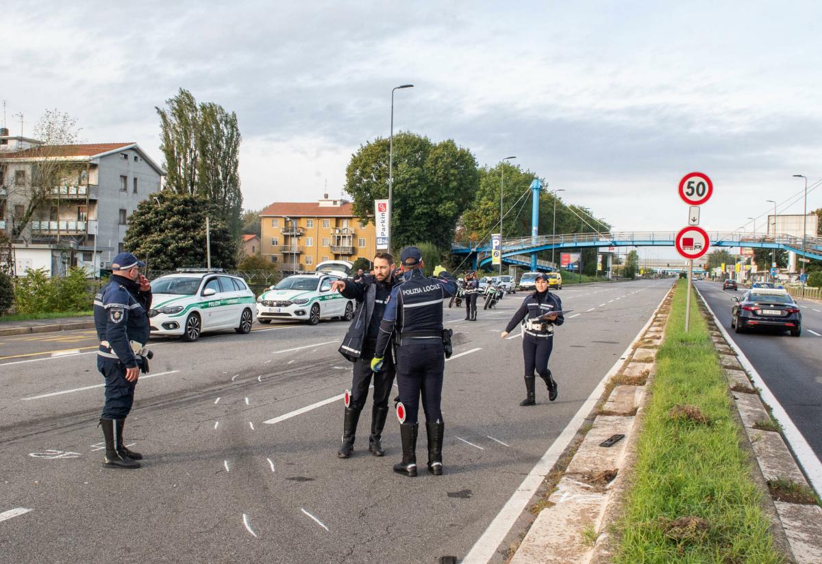 Caserta, incidente sull’A30 in direzione Salerno: auto si ribalta, traffico in tilt