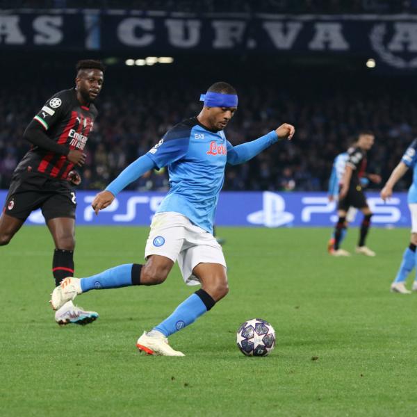 Napoli, presentata la nuova maglia: tolta la patch anti razzismo dopo il caso Juan Jesus