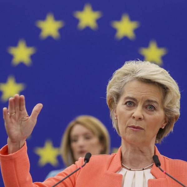 Caro energia, von der Leyen: “Siamo preparati per affrontare l’inverno”