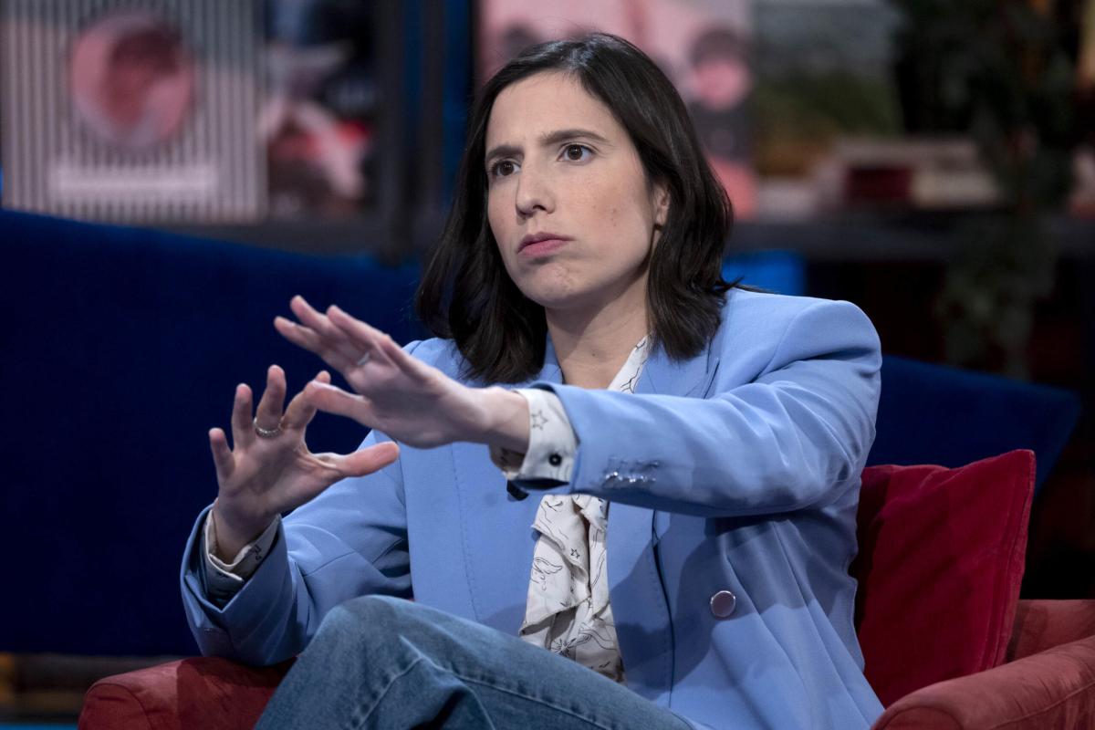 Elly Schlein, ancora polemica dopo l’annuncio delle “ferie”