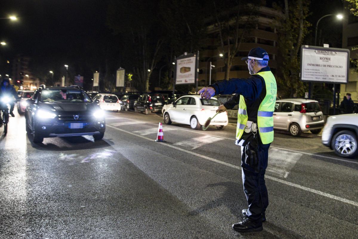 Boom di multe, i comuni hanno intascato 547 milioni di euro: Milano…