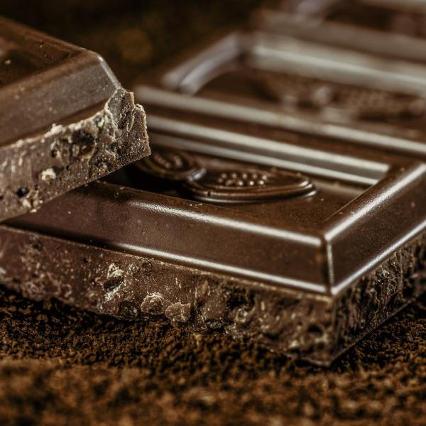 Cioccolato fondente, benefici per la salute e valori nutrizionali